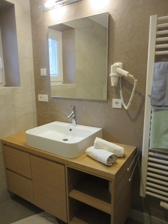 Appartements Haus Bachmann San Candido Ngoại thất bức ảnh
