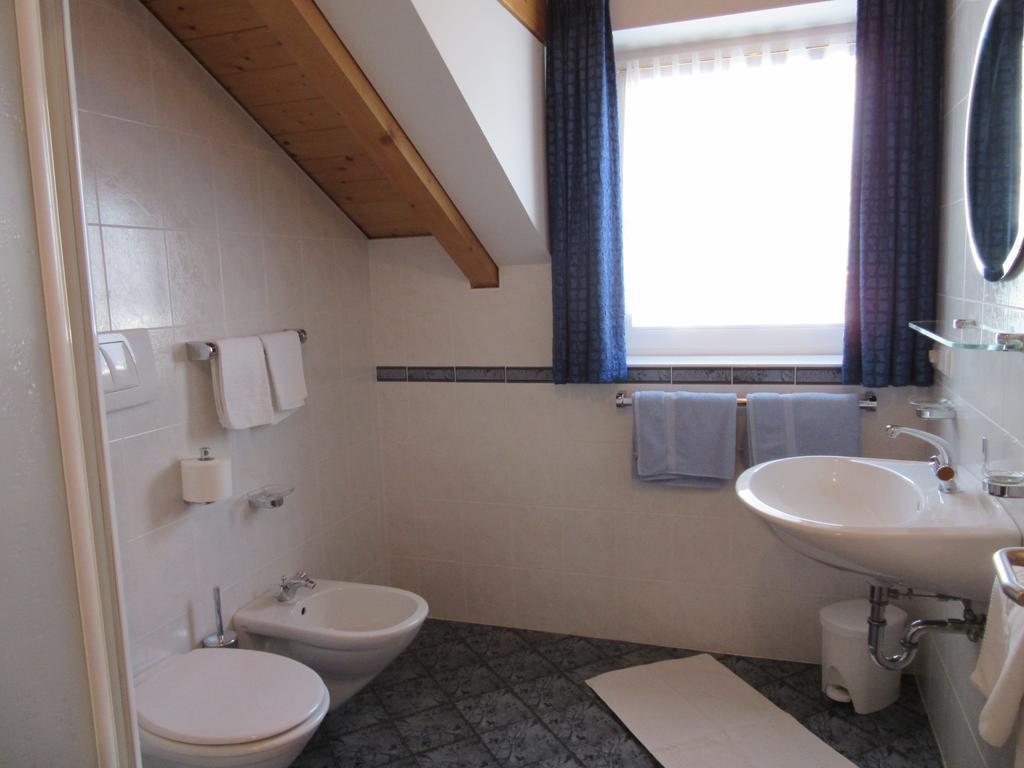 Appartements Haus Bachmann San Candido Ngoại thất bức ảnh